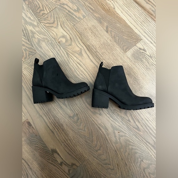 Dirty Laundry Women’s Black Heeled Chunky Ankle Boots - Size 6 - Picture 5 of 12